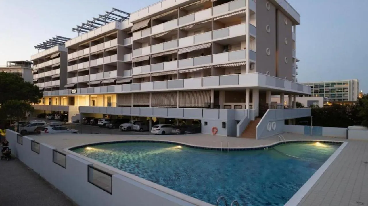 Wonderful Seafront Apartment In Bibione
