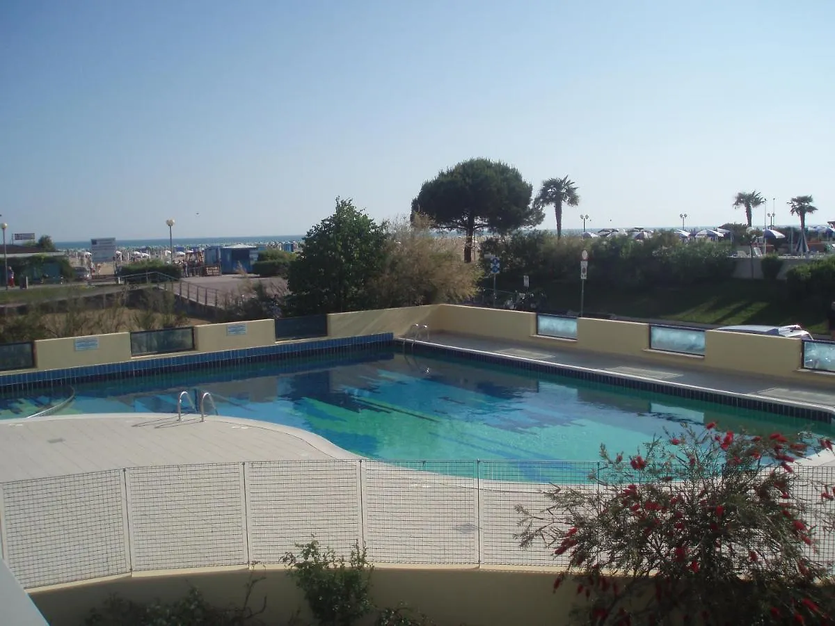 Wonderful Seafront Apartment In Bibione Italia