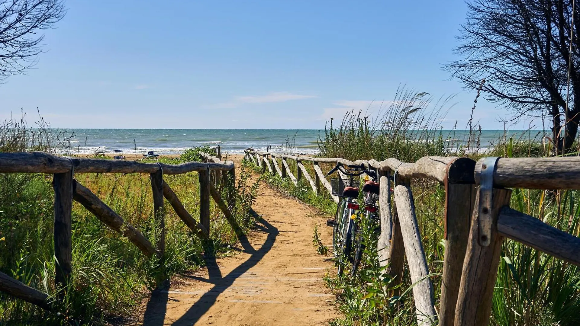 Wonderful Seafront Apartment In Bibione