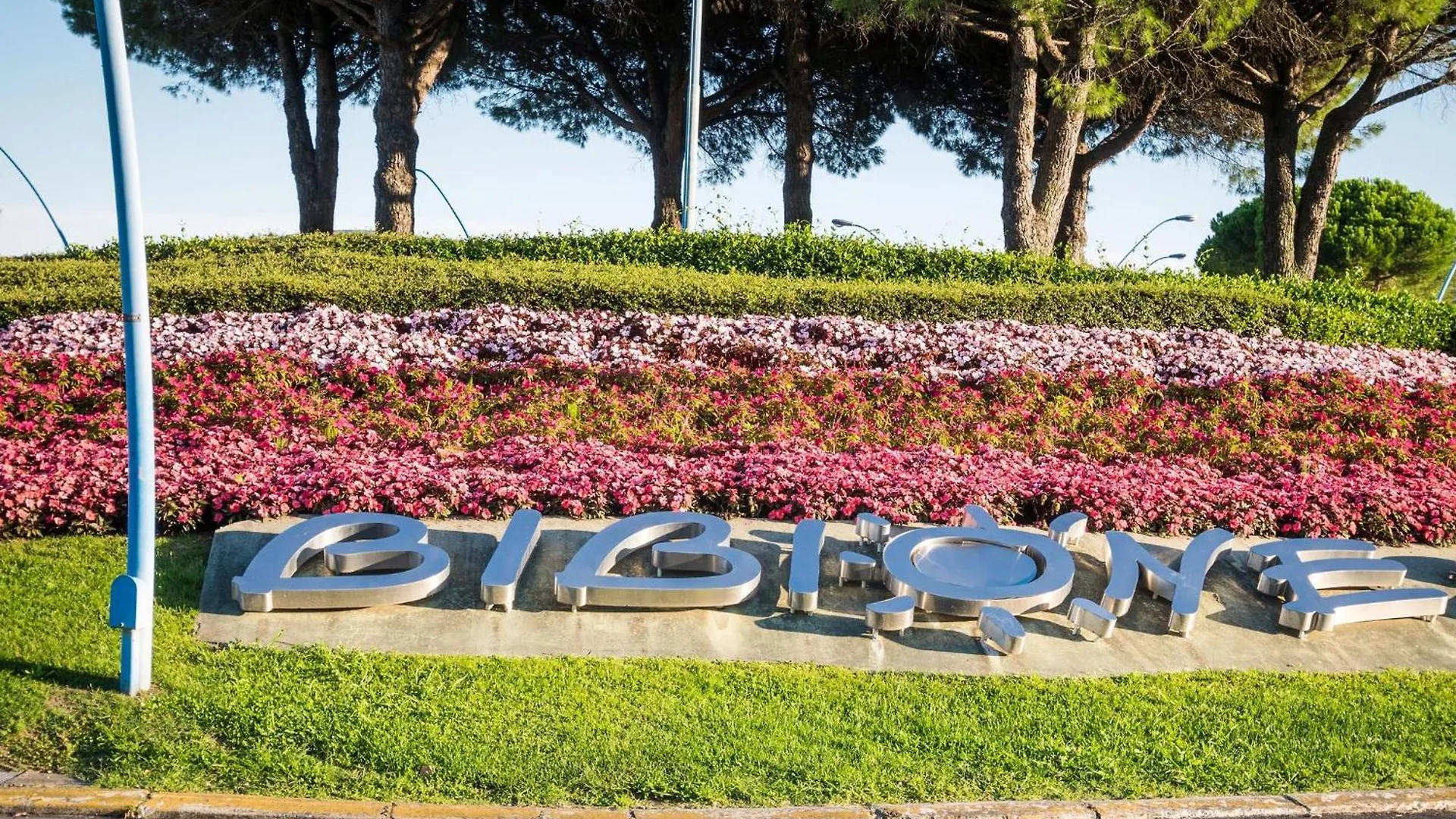 Wonderful Seafront Apartment In Bibione